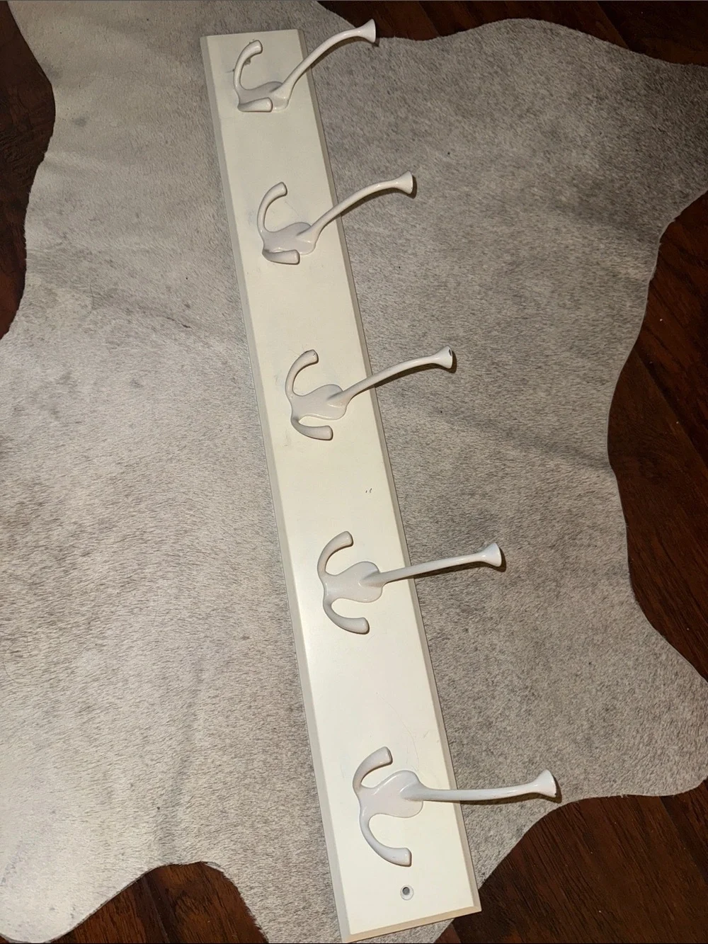 White Wall Hook Rack with Five Hooks